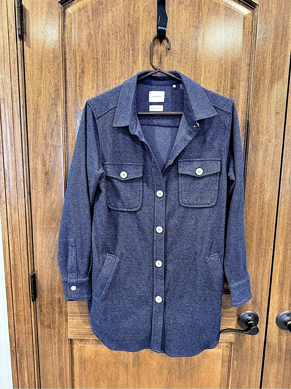 7DIAMONDS Generation Blue Button Down Shirt Size Sml Like New